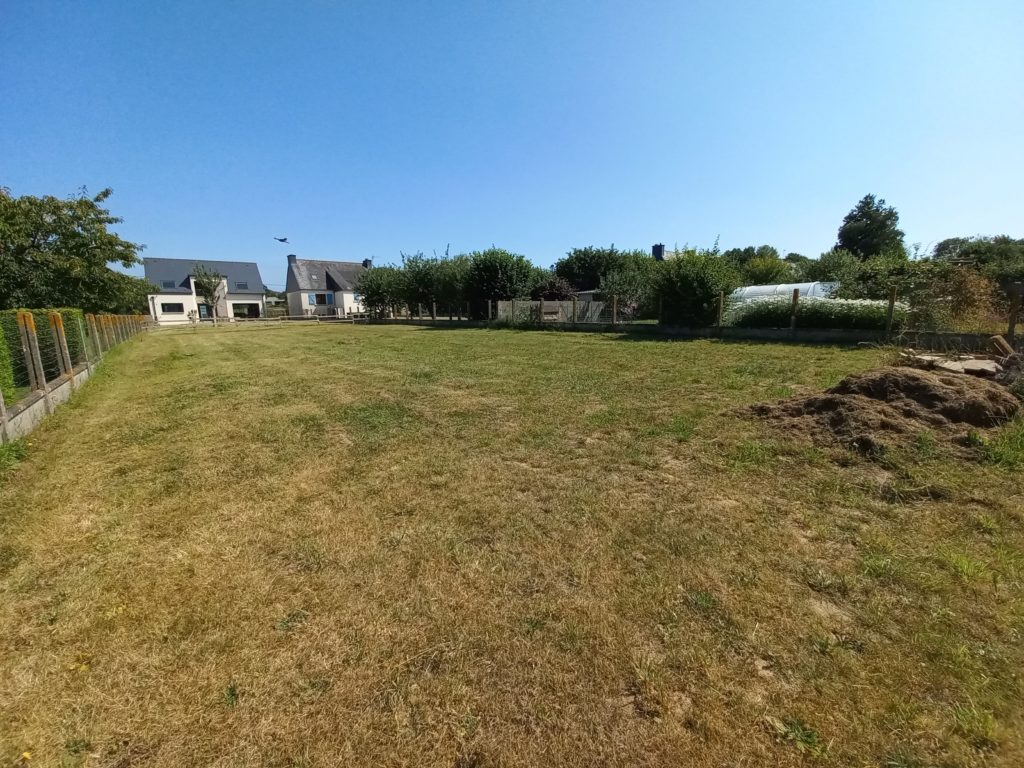 Terrain à Plestin-les-Greves 22310 768m2 85000 € - BEGU-24-09-06-2